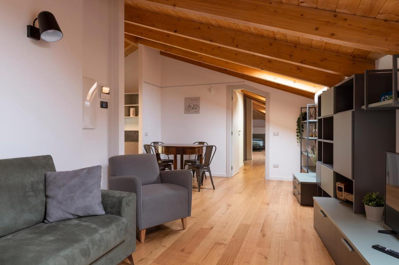 Mastu Gilardo Apartment San Pietro al Tanagro Bagian luar foto